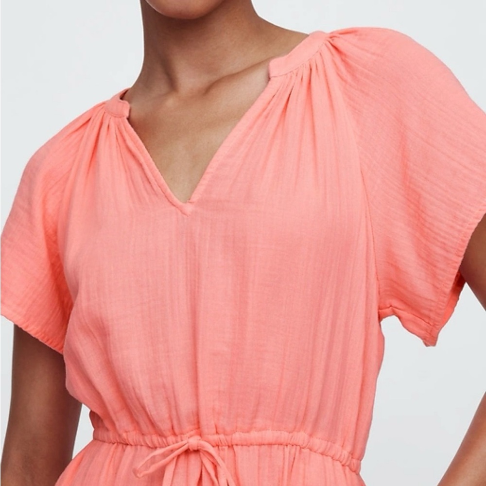 GAP Charcoal Knit Top